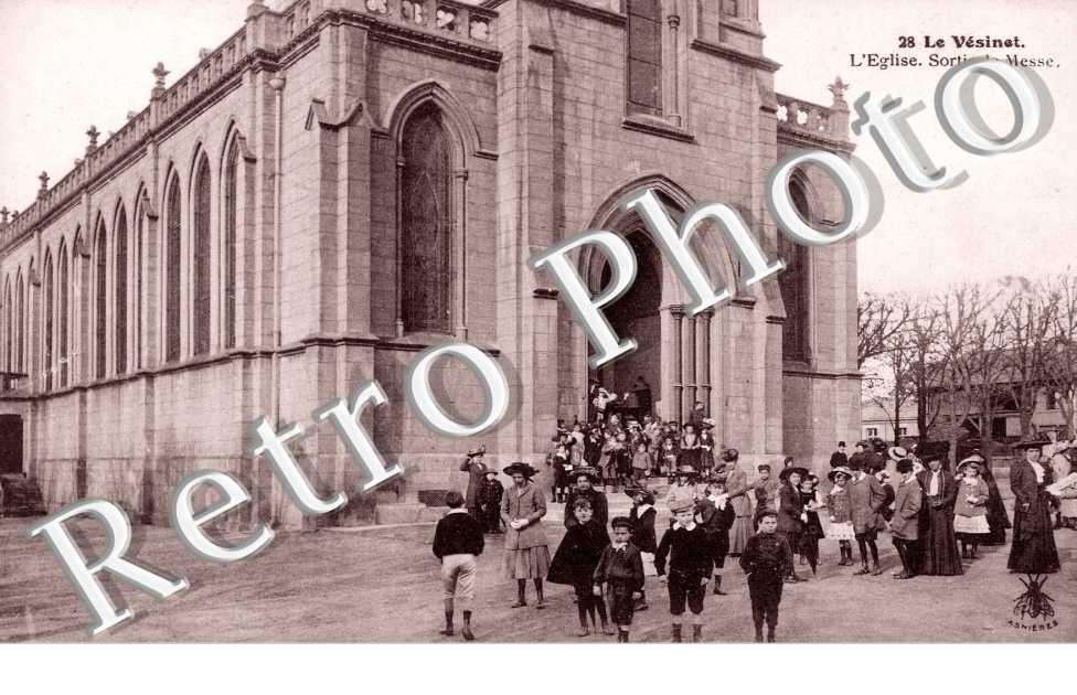 L'Eglise, Sortie de Messe