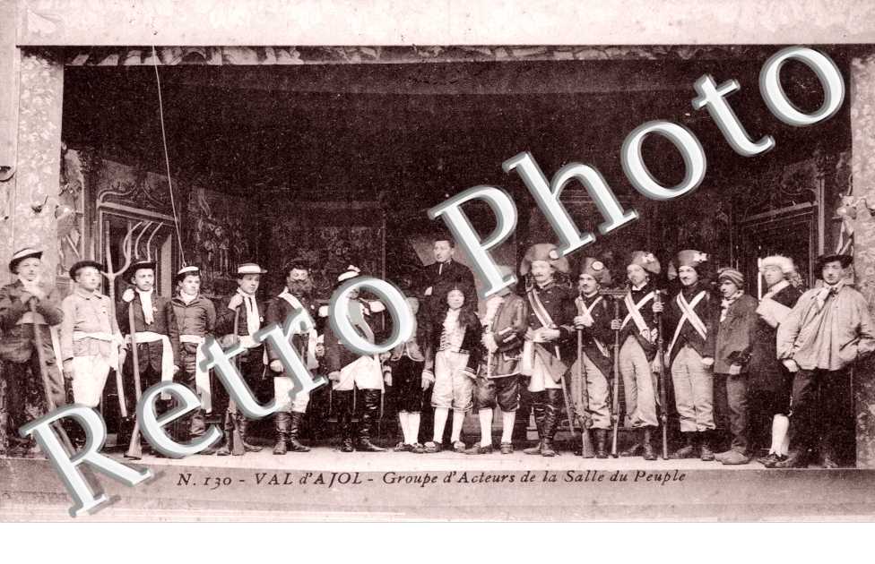 Groupe d'acteurs de la salle du peuple