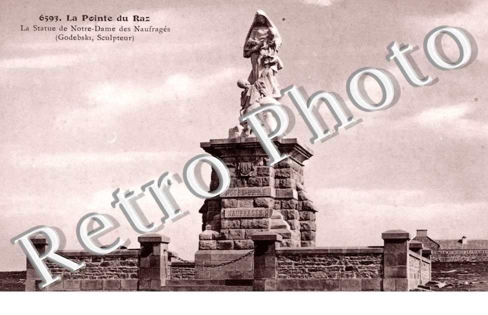 Statue 