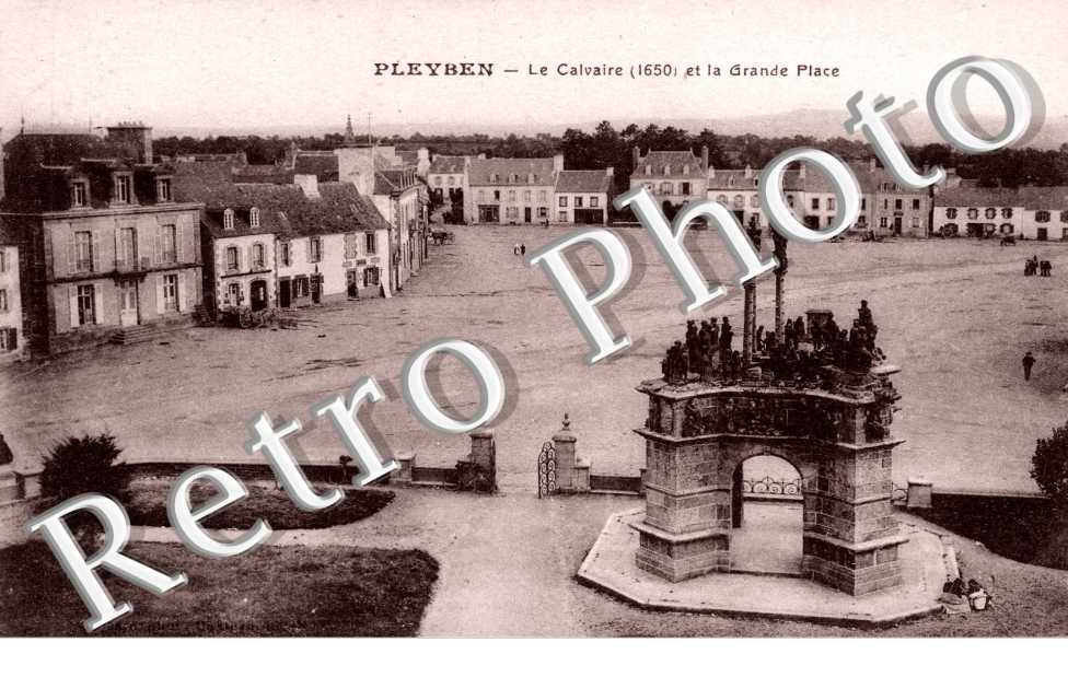le Calvaire 1650 et la grande place