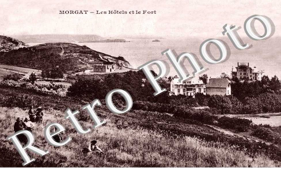 Les Hotels et le Fort