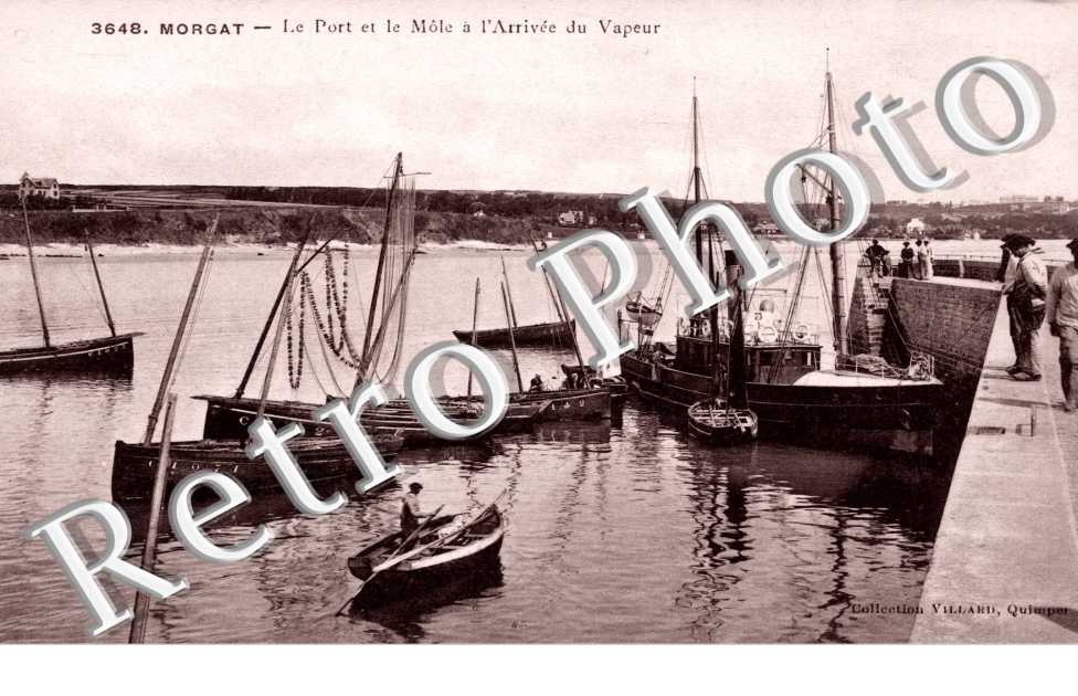 Port et le Mole a l'arrivee du Vapeur
