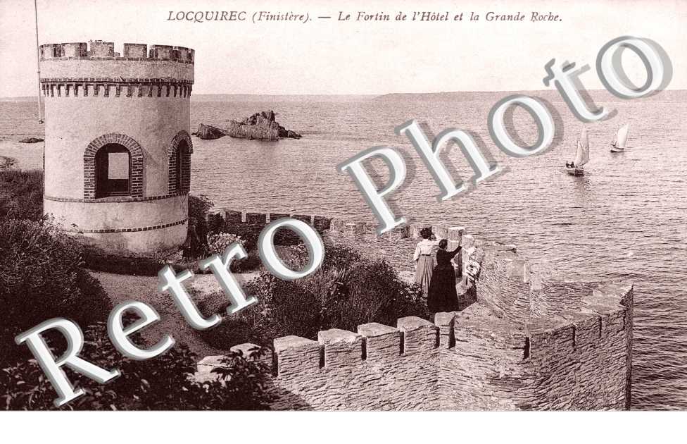 Le fortin de l'hotel et la grande roche