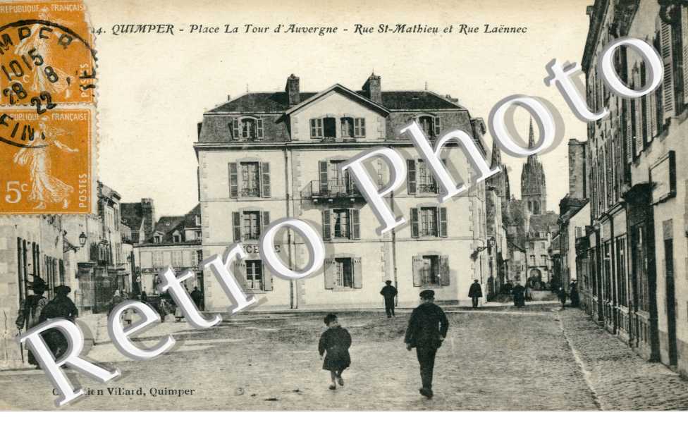 Place de La Tour d'Auvergne, Rue de Saint-Mathieu et Rue Laënnec