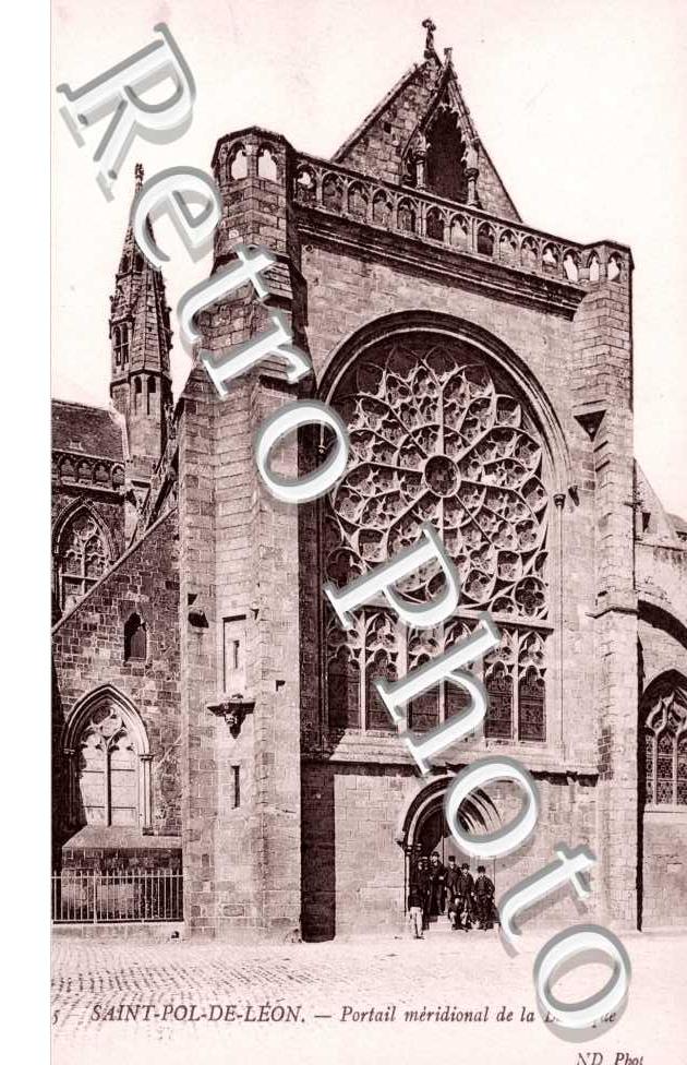 PORTail de la Basilique