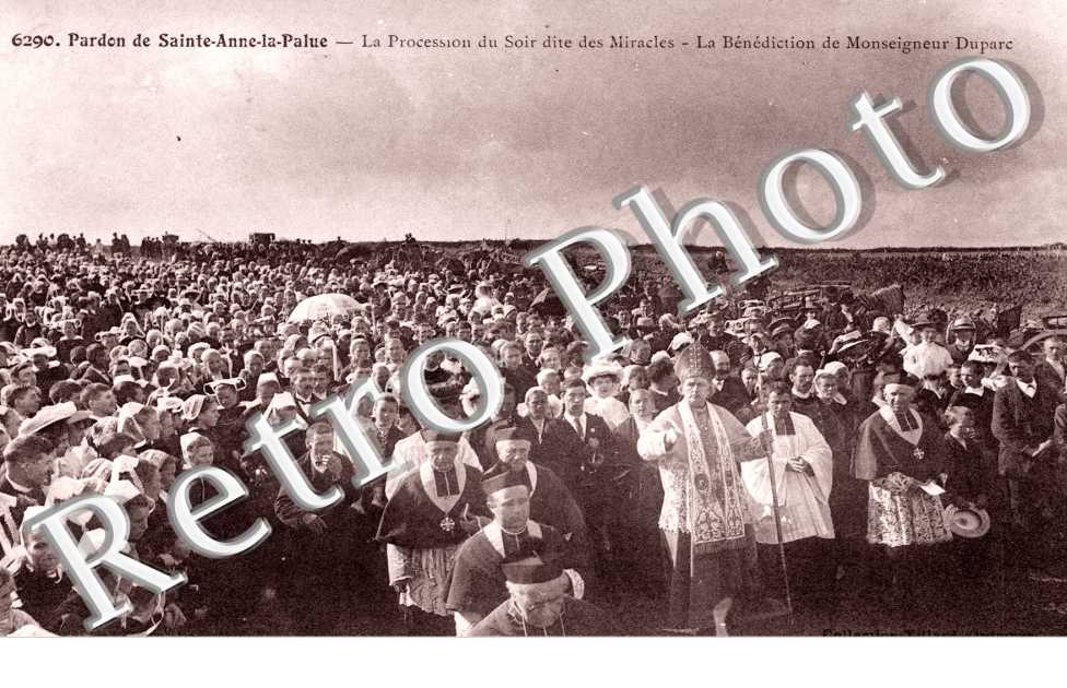 la Procession du Soir dite des Miracles, la Benediction de Monseigneur Duparc