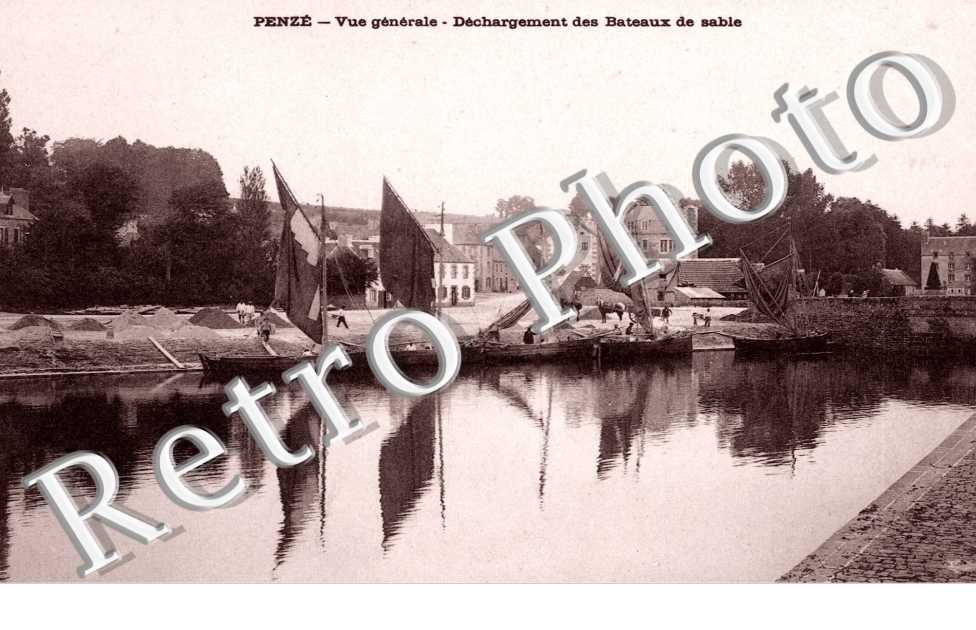 vue generale, dechargement des bateaux de sable