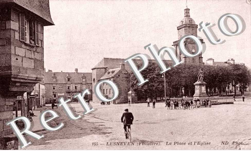 La Place et l'Eglise