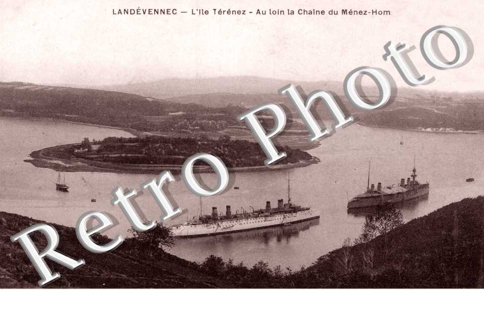 l'Ile Terenez et la Chaine du Menez-Hom