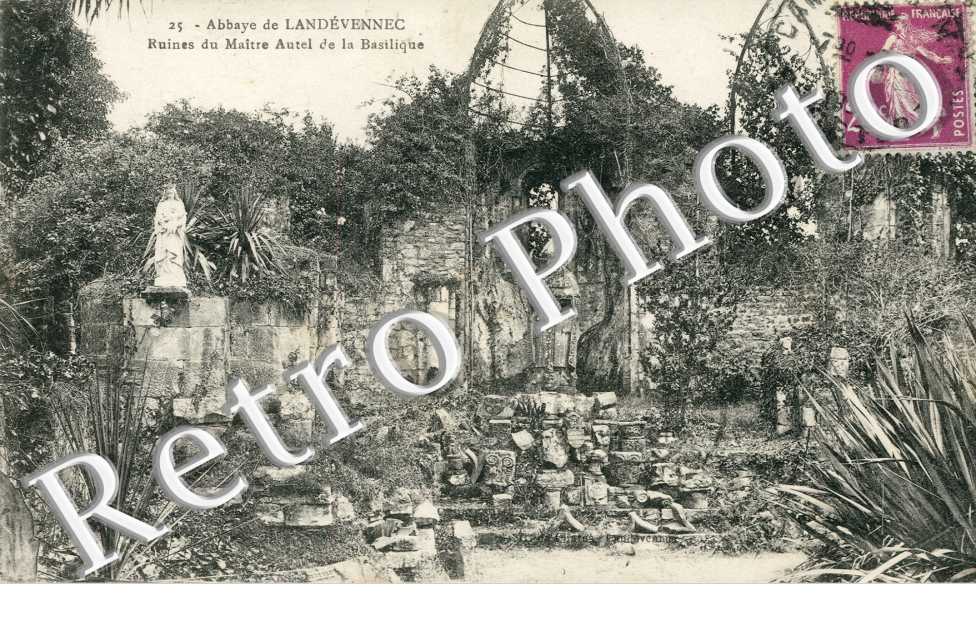 ruines du maitre Autel de la basilique