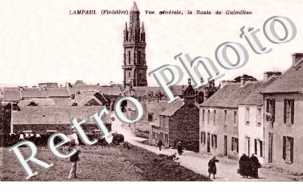 vue generale, la route de Guimiliau