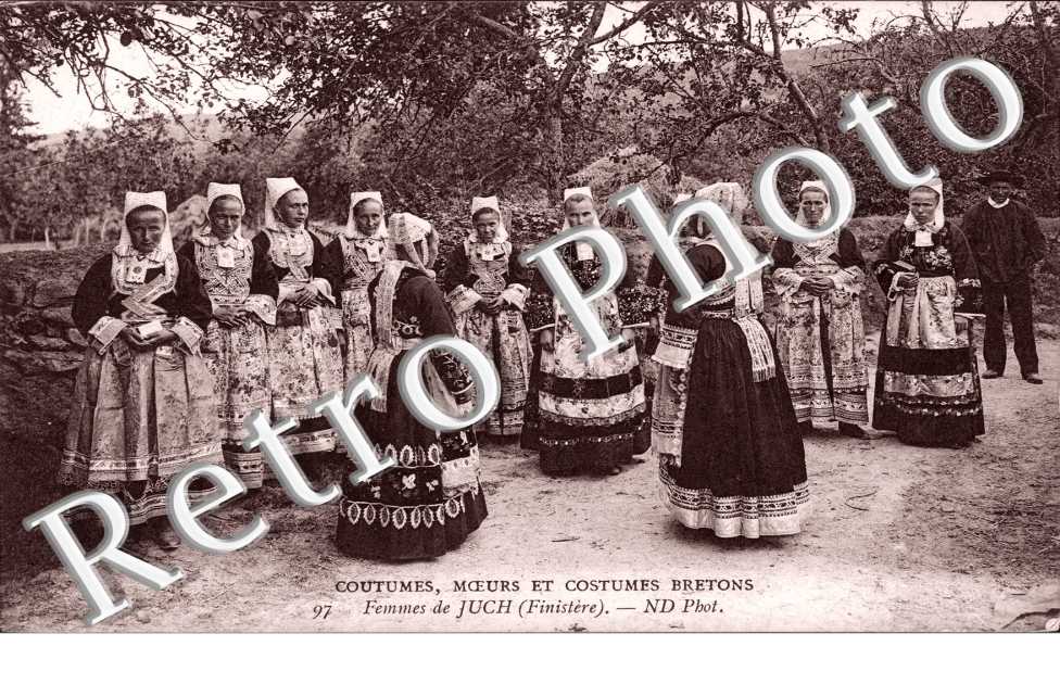 Costumes bretons, les femmes