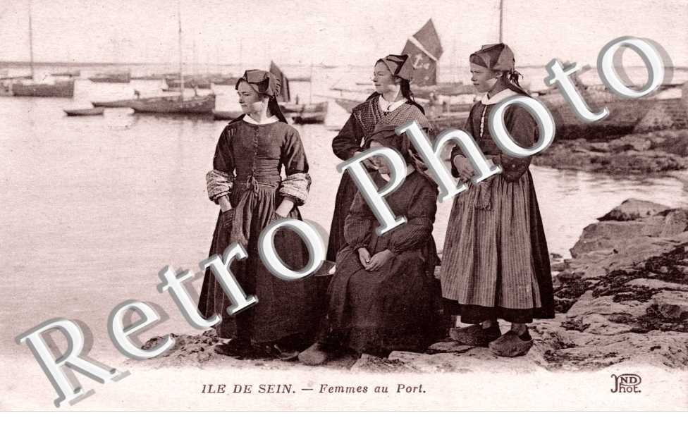 Femmes au Port