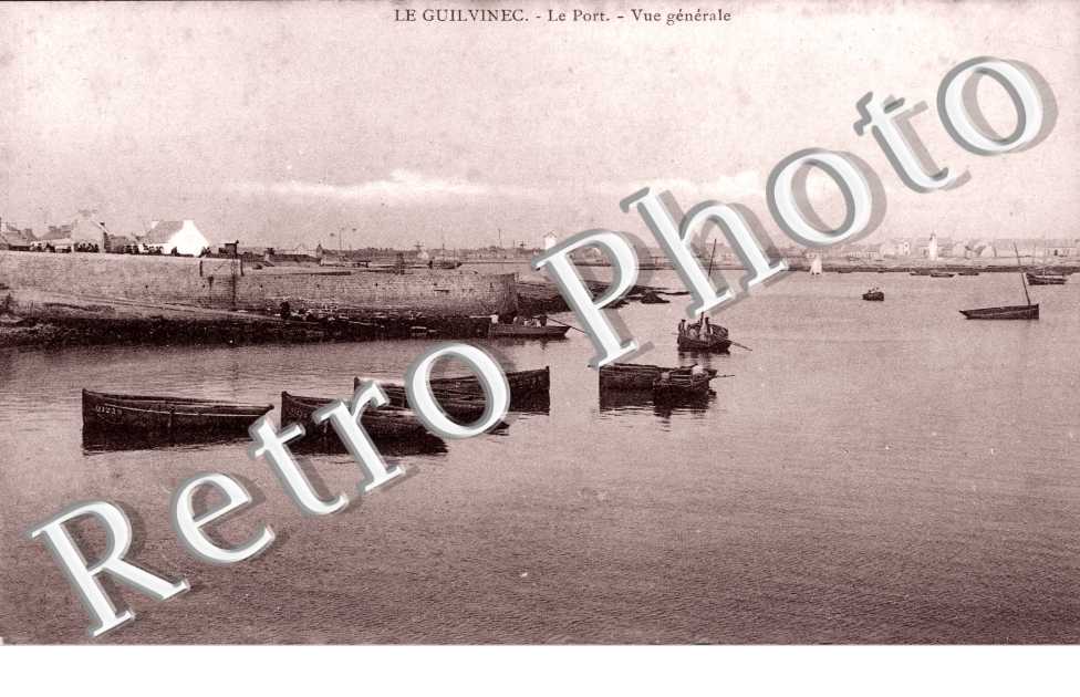 Le port - vue generale
