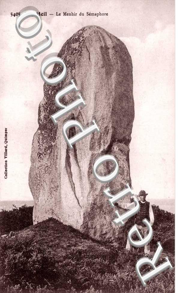 Beg Meil Le Menhir du Semaphore