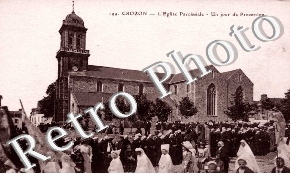 L'Eglise Paroissiale, un Jour de Procession