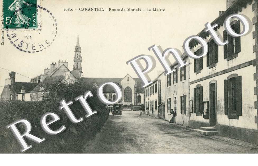 Route de Morlaix, la Mairie