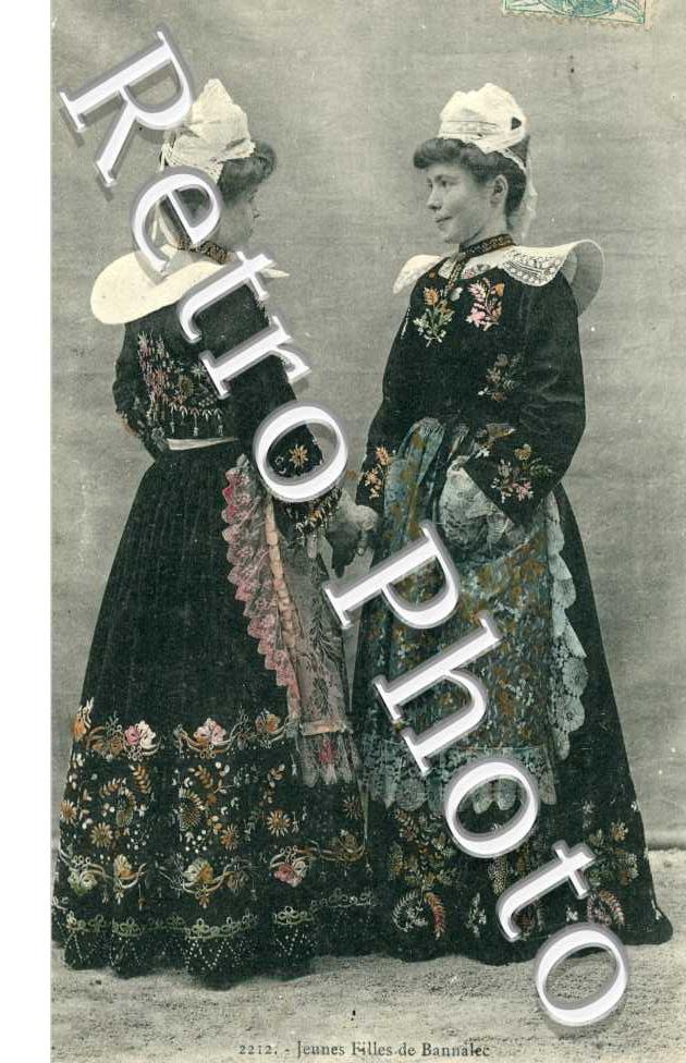 femmes, costume, folklore