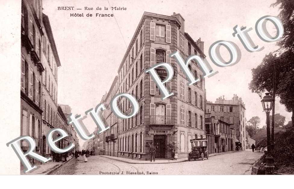 Rue de la Mairie, Hotel de France