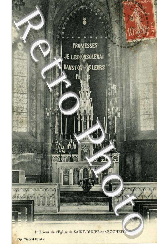 Interieur de l'eglise