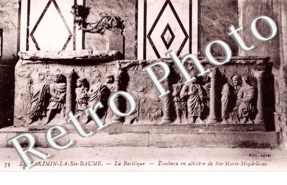 Basilique, tombeau en albatre de Sainte Marie Magdeleine