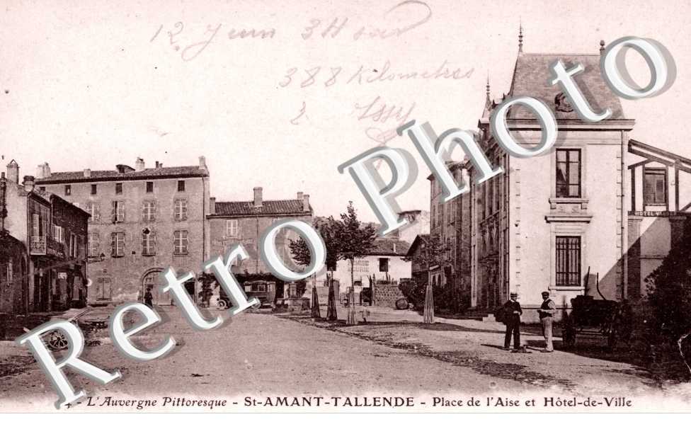 la Place de l'Aise et l'Hotel-de-Ville