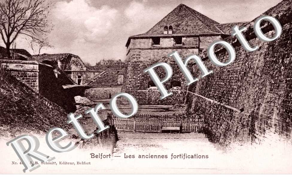 les anciennes fortifications