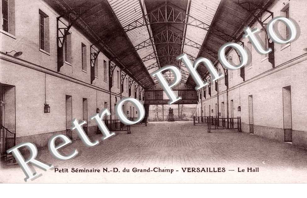 Petit Seminaire Notre Dame du Grand Champ, le Hall