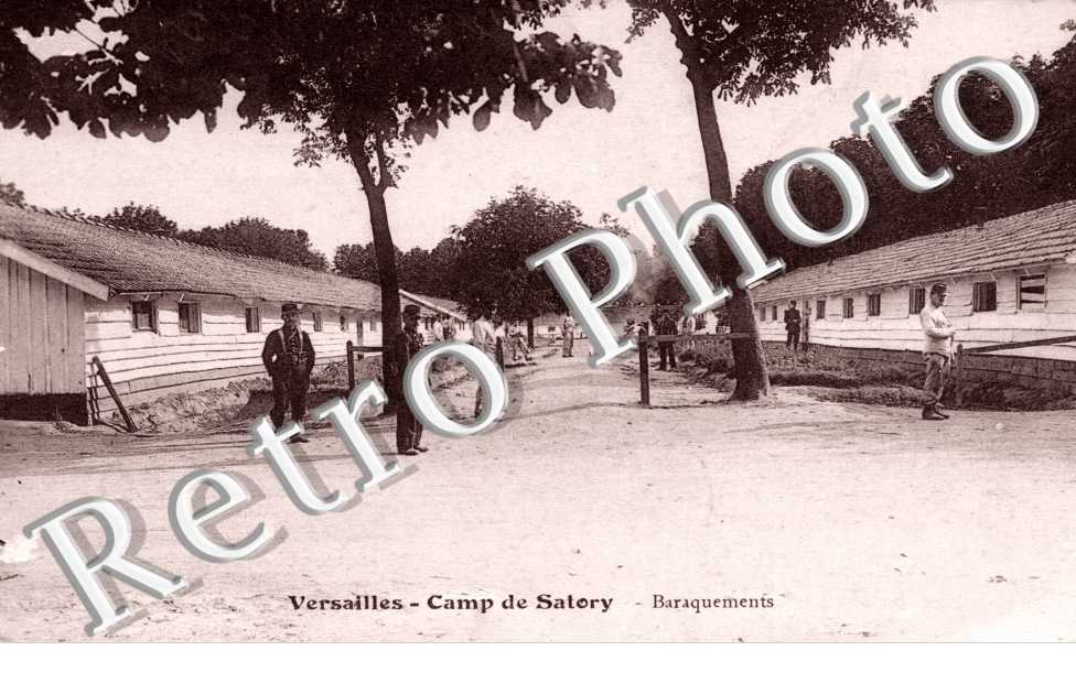 Camp de Satory, baraquements
