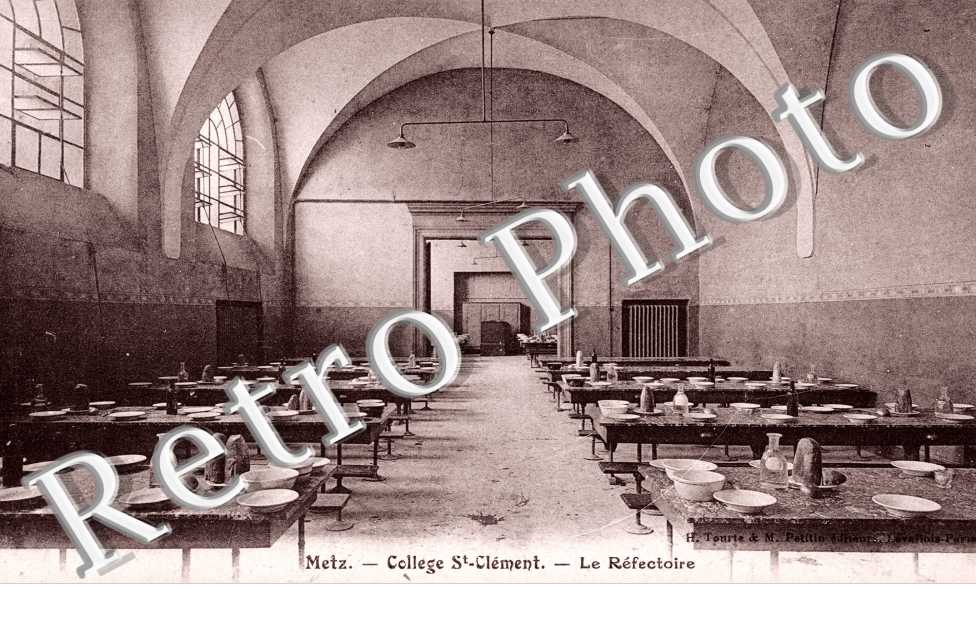 College Saint Clement - le Refectoire