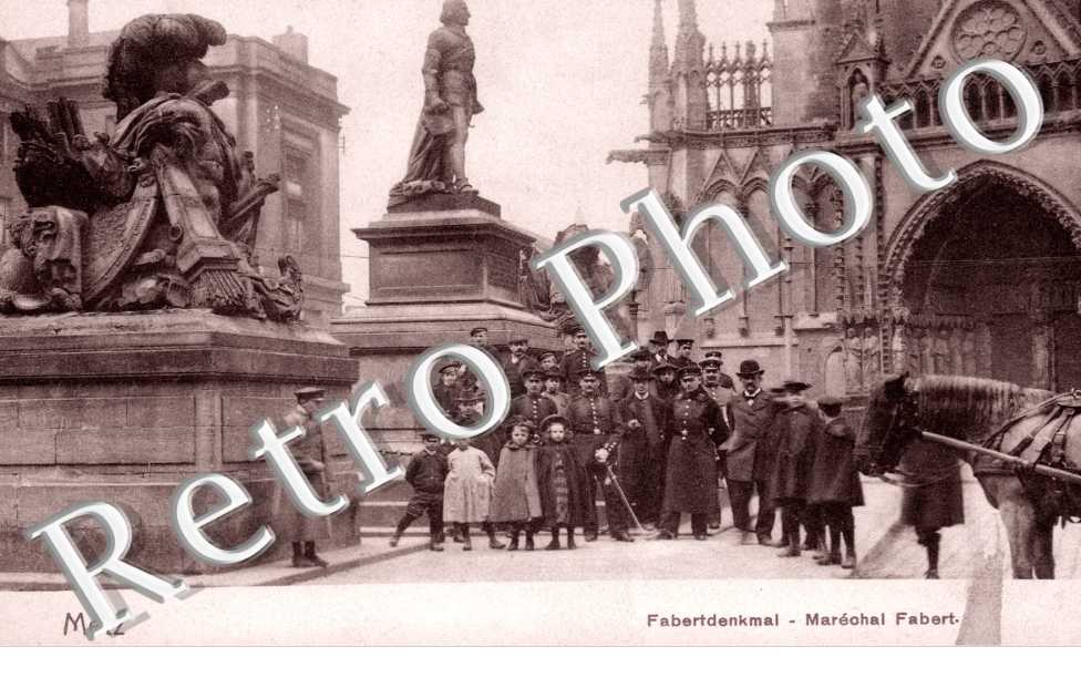 monument Marechal Fabert (place de la Cathédrale)