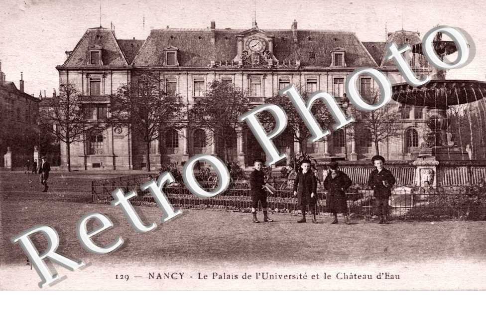 Le Palais de l'Universite et le Chateau d'Eau  Place Carnot