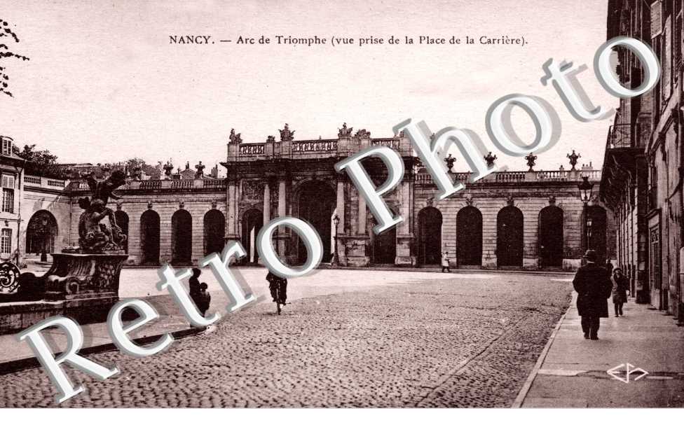 place de la Carriere  arc de Triomphe