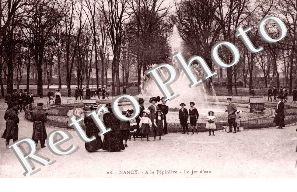 A La Pepiniere Le jet d'eau