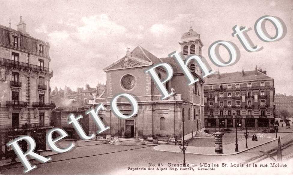 L'Eglise St louis et la Rue Moline