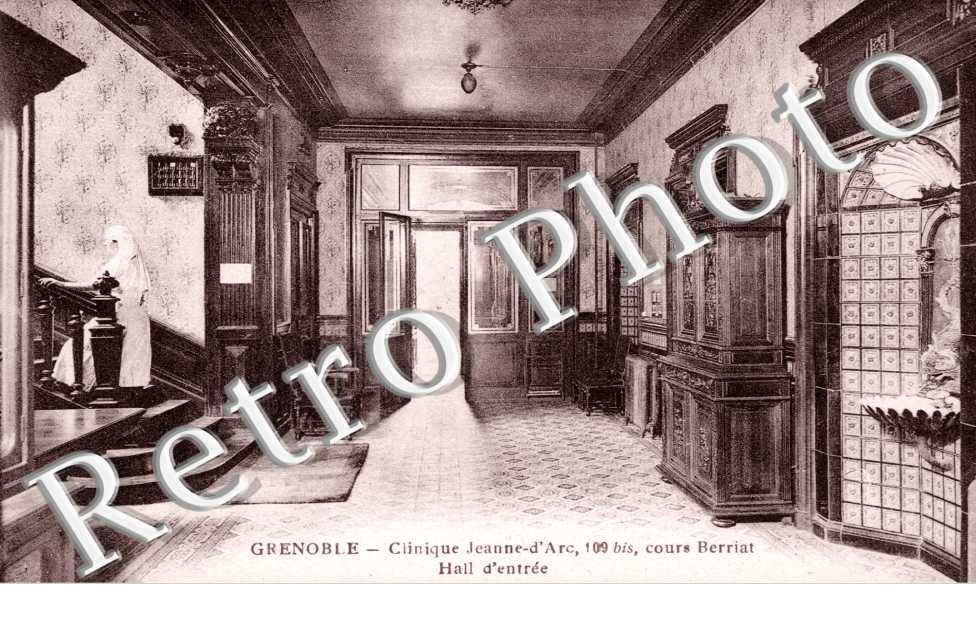 Cours Berriat, Clinique Jeanne d'Arc