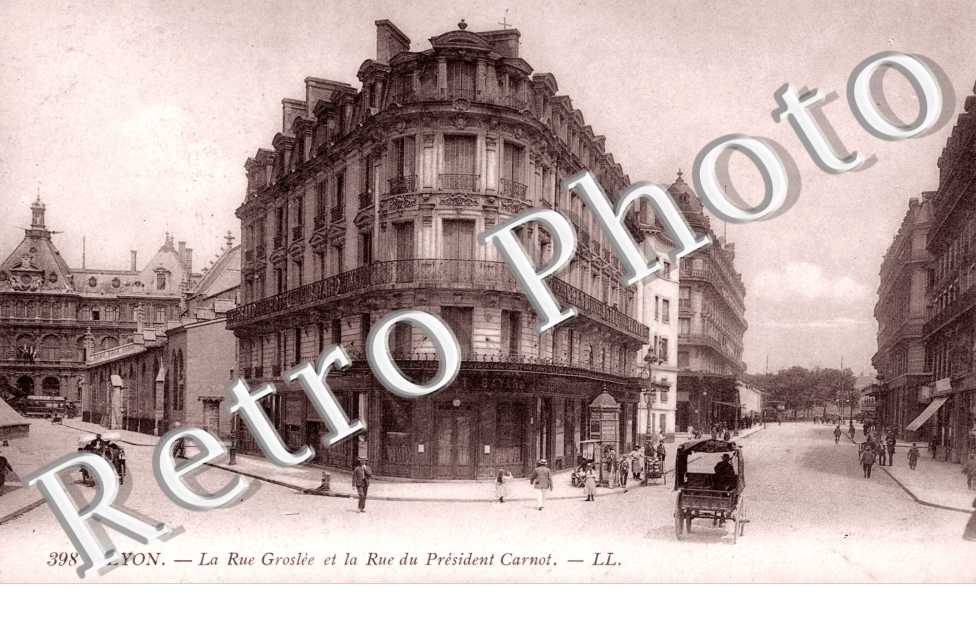 La Rue Grolee et la Rue du President Carnot