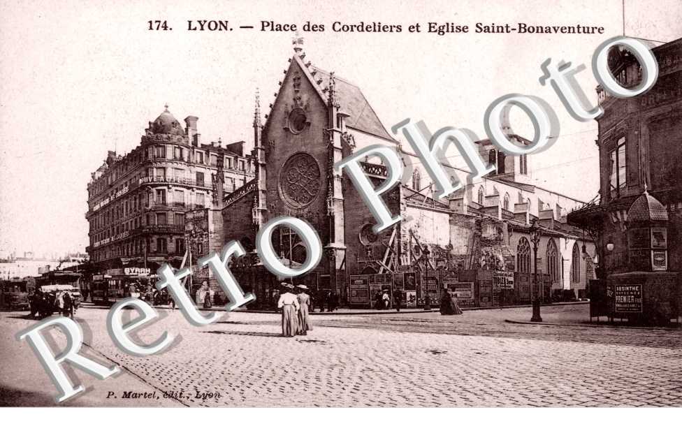 Place des Cordeliers et église Saint-Bonaventure
