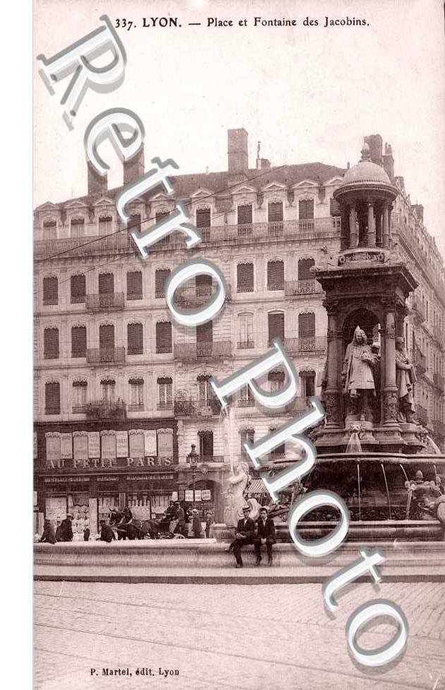  Place et Fontaine des Jacobins
