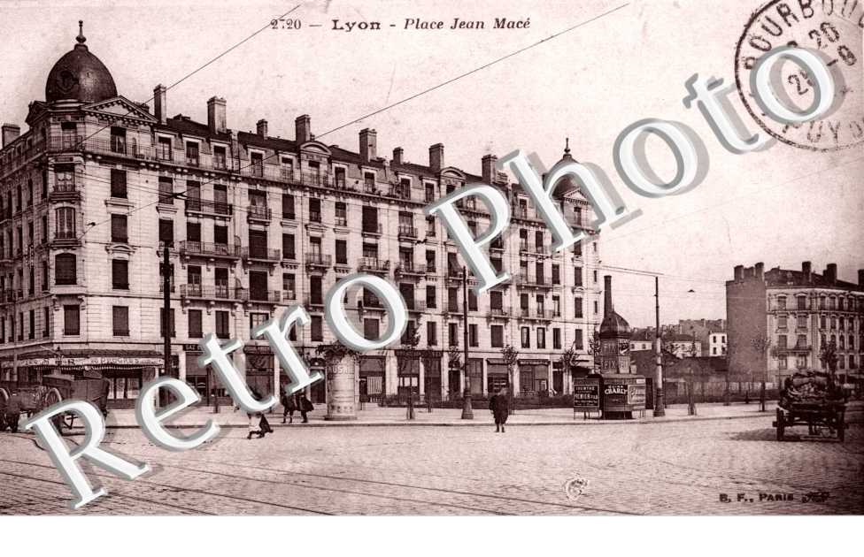 Place Jean Mace