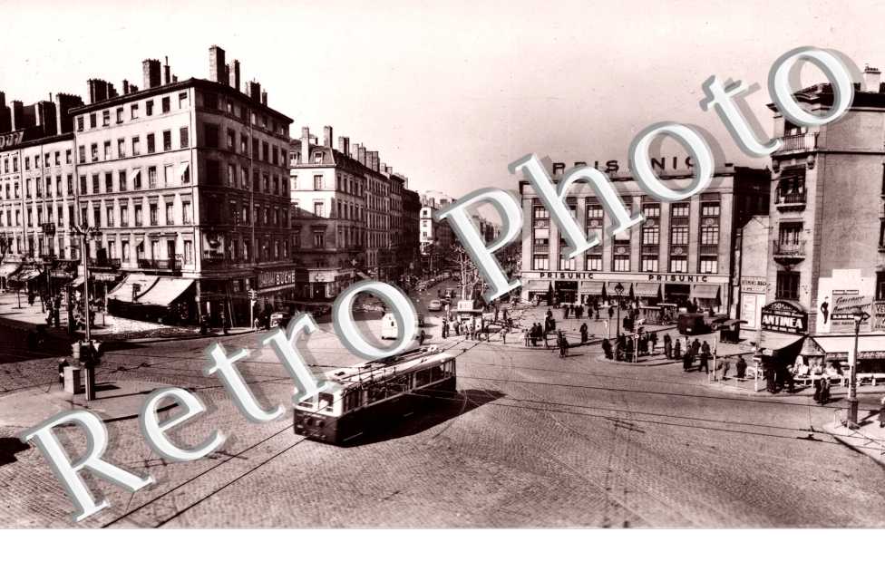 Place Gabriel Peri, cours de la Liberte  Prisunic