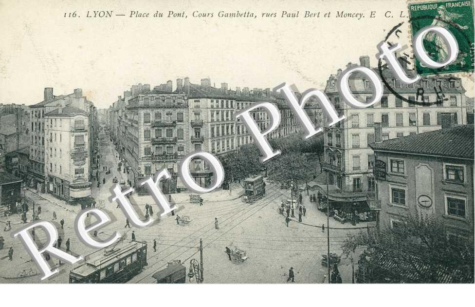 Place du pont, cours Gambetta, rues Paul Bert et Moncey