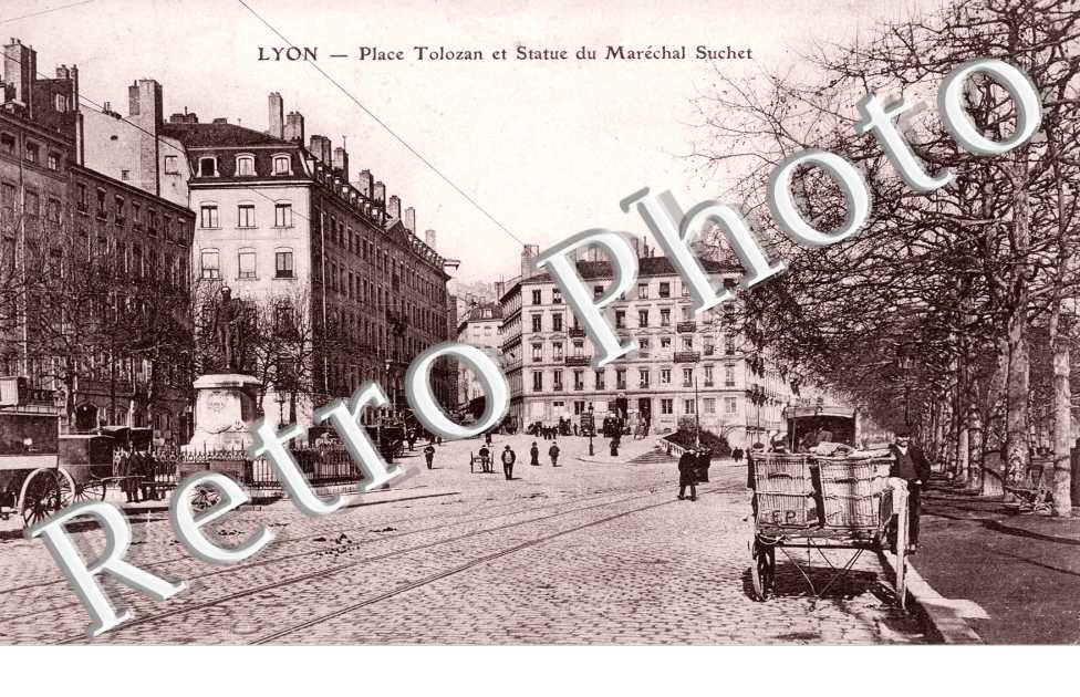 Place Tolozan et Statue du Marechal Suchet