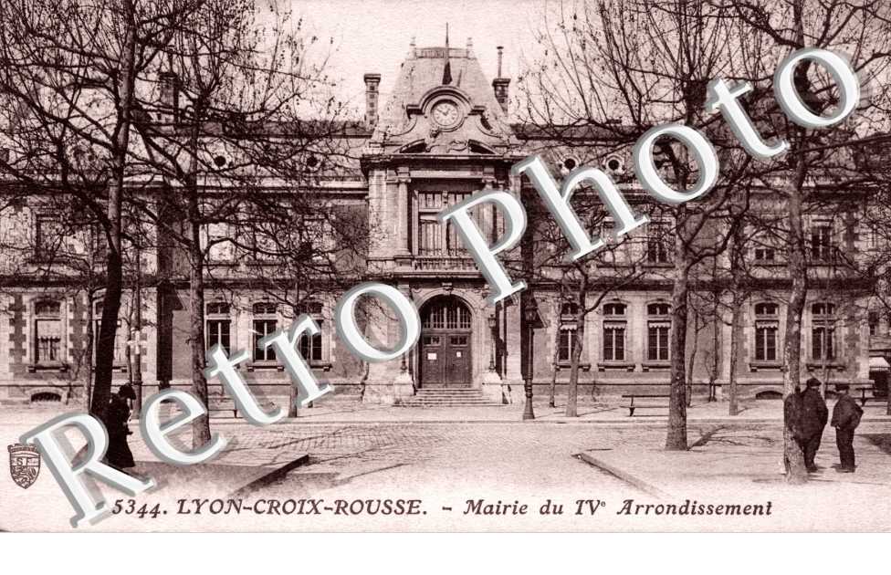 CROIX ROUSSE  mairie du IVe arrondissement