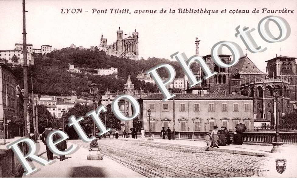 Pont Tilsilt, avenue de la Bibliotheque et coteau de Fourviere 