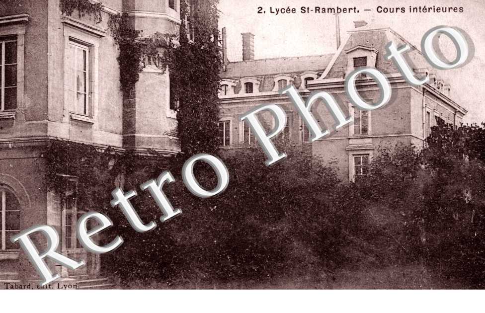 Lycee Saint Rambert, Cours Interieures