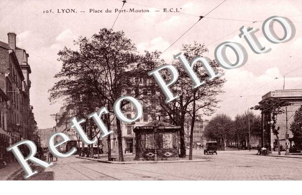 Place du Port Mouton