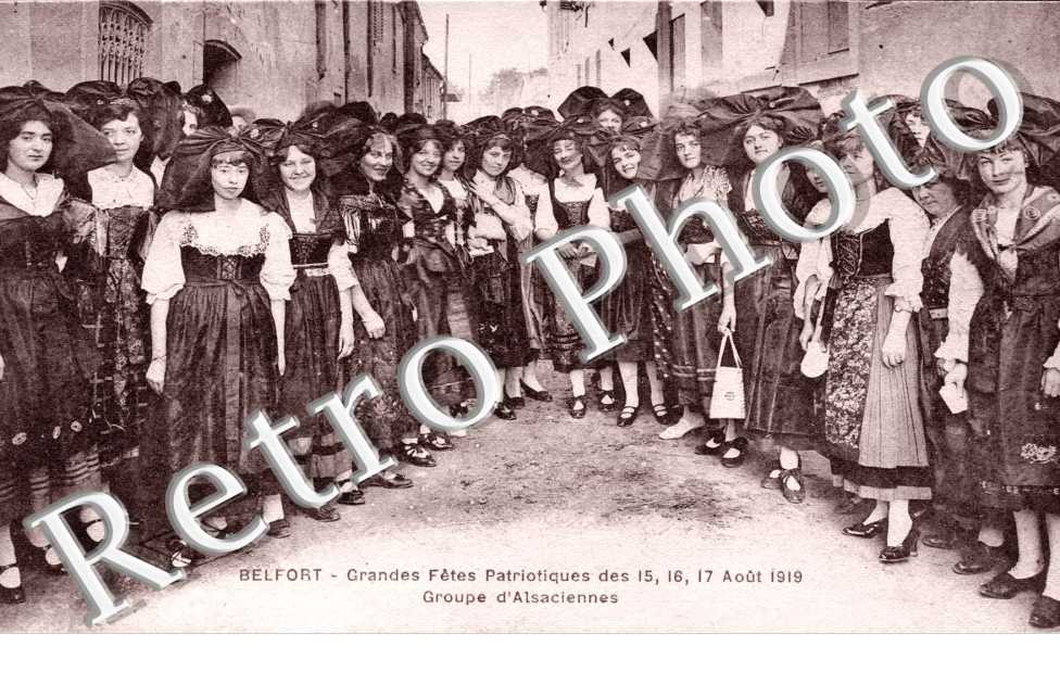 Grande fete patriotique de 15,16,17 aout 1919 - groupe d'alsacienne