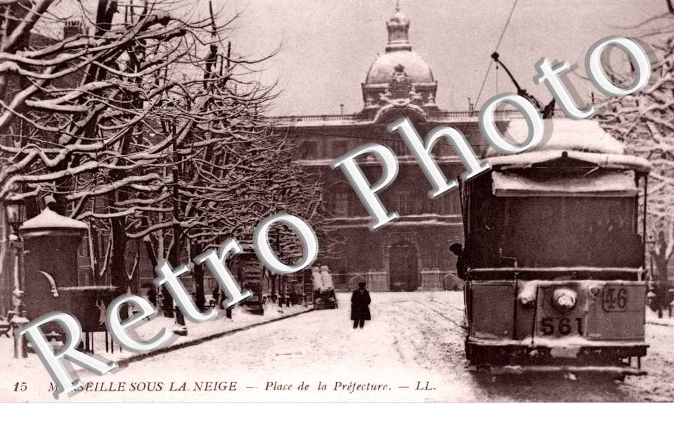 Place de la Prefecture - tramway