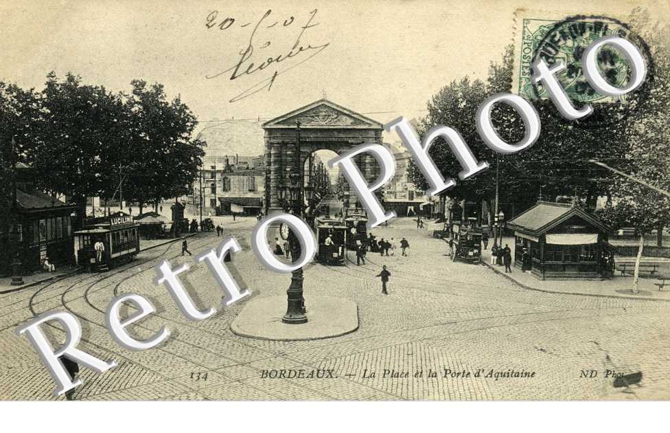 Place et Porte d'Aquitaine